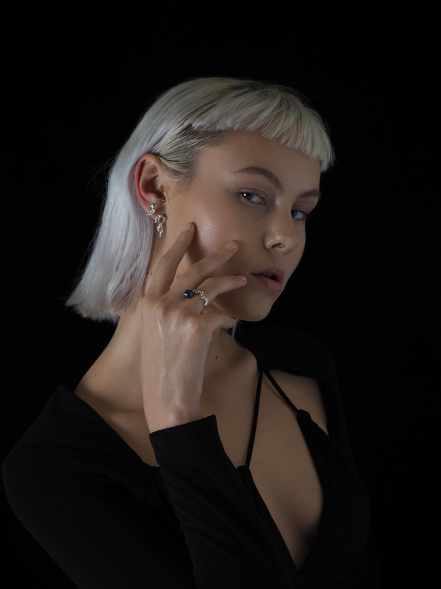 Ascaris ring / earcuff pearl edition